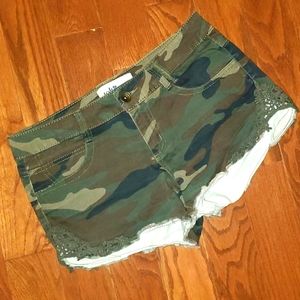 🍃 Y2K Camouflage Cut-Off Shorts w/ Embroidery